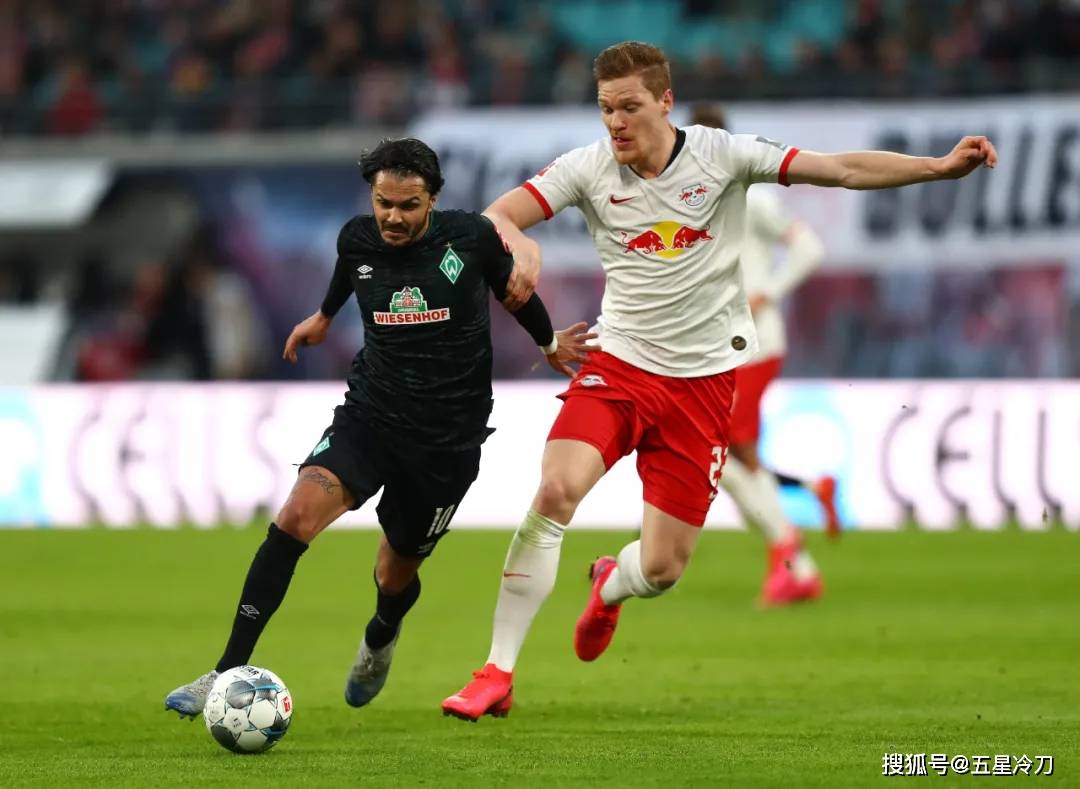 球速平台 -里程碑夜！武汉三镇复出首秀；德甲清晨刷纪录；话题不断；身体对抗强度拉满(武汉三镇足球俱乐部官网首页)