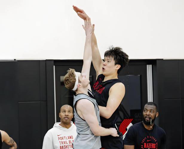 球速网站 -关于集结日勒沃库森备战CBA常规赛，完成体检细节曝光，更衣室稳定，训练强度明显提升的信息