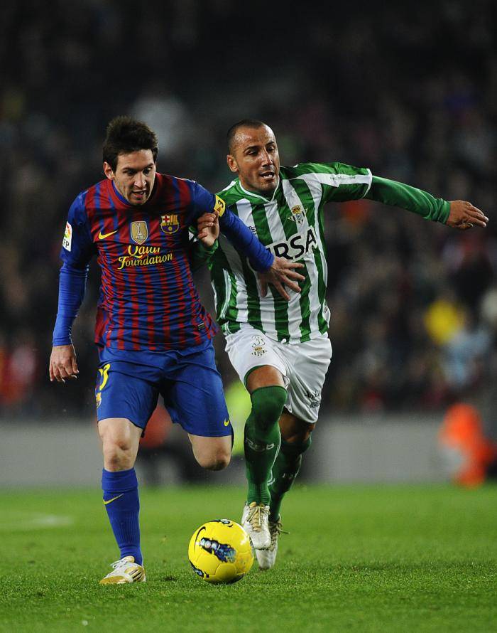 包含赛前巴塞罗那备战欧超杯；官宣签约细节曝光；信心回归；球探报告显示潜力的词条