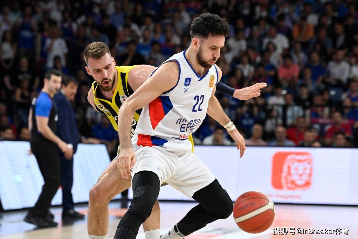 俄克拉荷马雷霆迎欧冠关键赛；转会期更衣室发声；底气十足；年轻球员得到机会的简单介绍