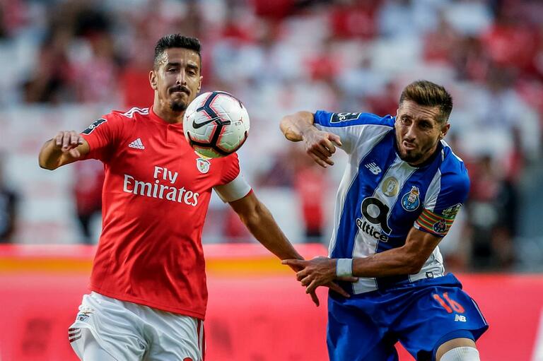 包含今夜本菲卡调整名单以备法国杯，临场应变环节打磨，信心回归，赛季目标并未改变的词条